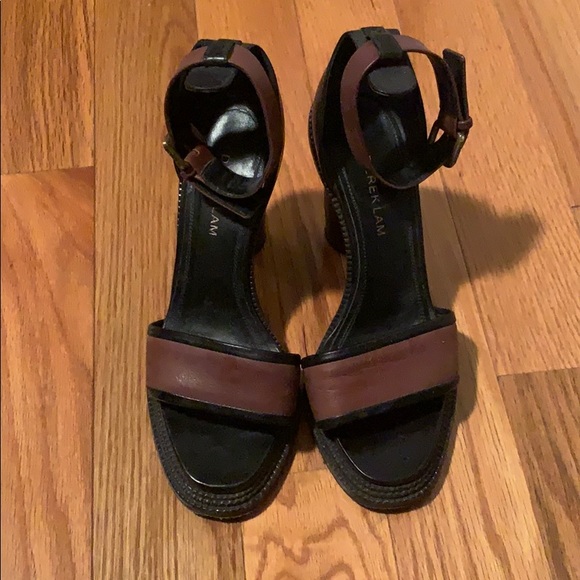 Derek Lam brown/black leather sandals - size 38 - Picture 2 of 5